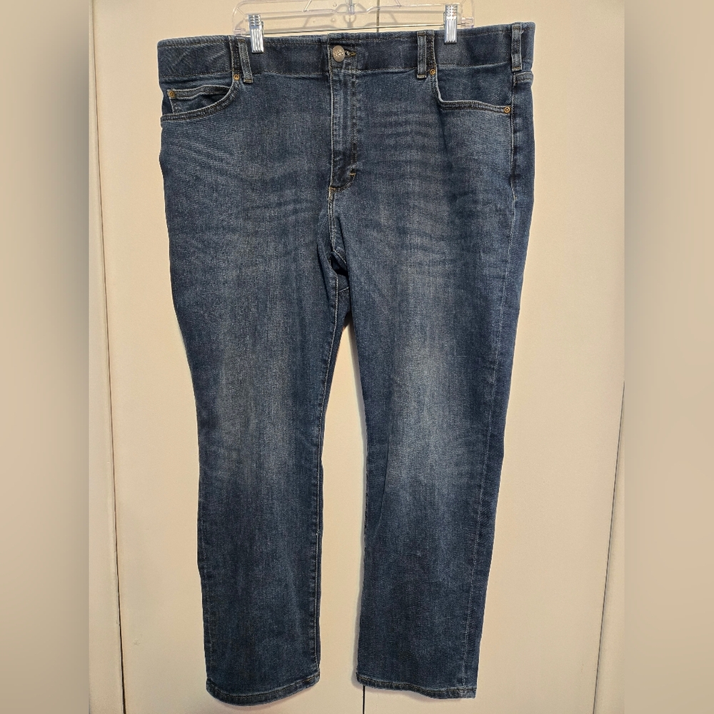 Lee Men's‎ Extreme Motion Straight Fit Tapered Leg Jeans- Size 42"×30"